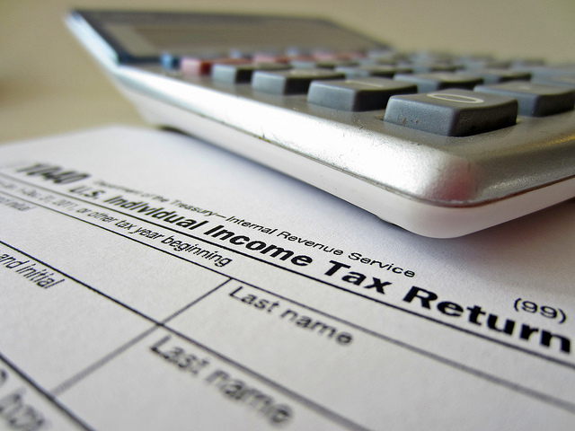 Top 5 Reasons to e-file your taxes