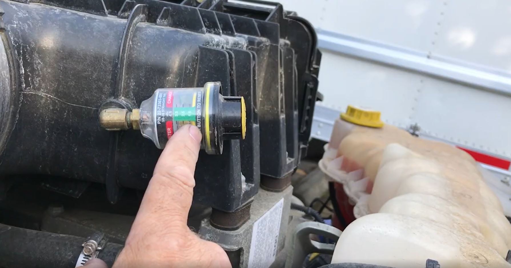 Replacing the Engine Air Filter in a Freightliner Cascadia