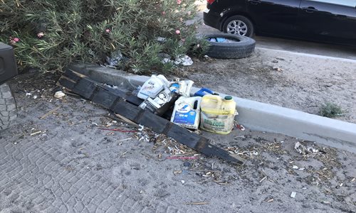 Trash-Curb-1.JPG